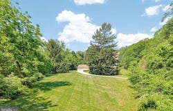 1 SPRING VALLEY RD, MALVERN, PA 19355