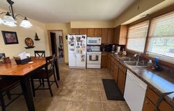 908 8th Avenue, Sheldon, IA 51201