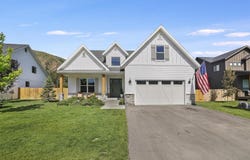 382 W Winterberry Loop, Hailey, ID 83333