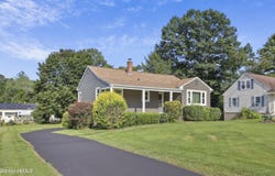 17 Howe Rd, Pittsfield, MA 01201