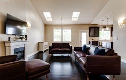 4452 WENDOVER St, Eugene, OR 97404