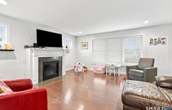 6 Mather Circle, Windsor Locks, CT 06096