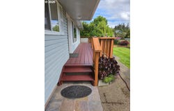 3330 CHESTER St, NorthBend, OR 97459