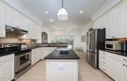 305 Taberna Circle, New Bern, NC 28562