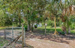 117 OAK Lane, Palatka, FL 32177