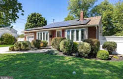 1403 GLENVIEW Drive, CINNAMINSON, NJ 08077