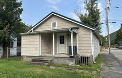 306 3rd Street, Pineville, KY 40977