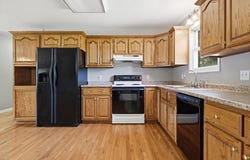 165 Dortch Lane, PARIS, TN 38242