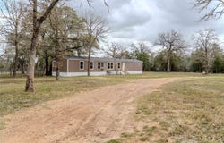 7555 Silver Mine Rd, Harwood, TX 78632