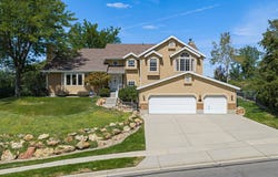 11602 S HICKORY VALLEY Dr E, Sandy, UT 84092