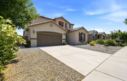 470 Daphne Lane, Lemoore, CA 93245