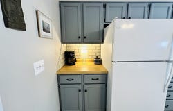 162 Horseshoe Dr, Chicopee, MA 01022