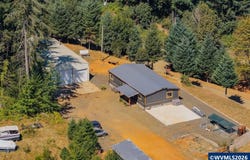 660 Harrington Rd, Falls City, OR 97344