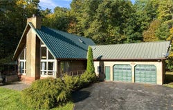 2820 Eastwoods Road, Keuka Park, NY 14478