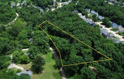44 Mombert Dr, Ballwin, MO 63021