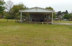 267 6th Street, Aurora, NC 27806