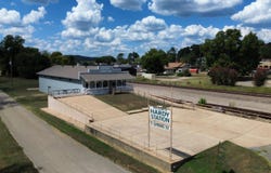 5 N Spring Street, Hardy, AR 72542