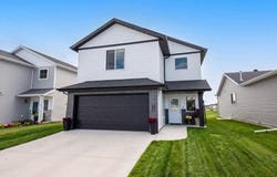 1235 Rachel Drive W, West Fargo, ND 58078