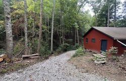 352 R Shell Circle, London, KY 40741