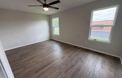 414 N Cherokee Trail, Clever, MO 65631