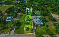 626 W Beach Boulevard, Pass Christian, MS 39571