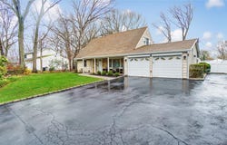 33 Spencer Lane, Stony Brook, NY 11790