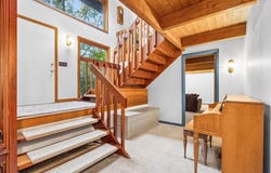 10 Lowell Dr, Stow, MA 01775