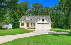 516 Winding Way, Hartwell, GA 30643