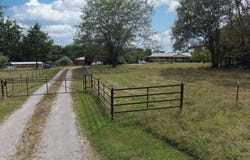 2355 King Road, Mountain Grove, MO 65711