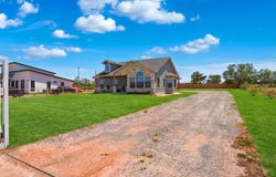 7306 TIFF NICOLE LN, Von Ormy, TX 78073