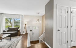 875 LARKDALE Row, Wauconda, IL 60084