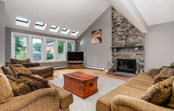 27 Lee St, Lancaster, MA 01523