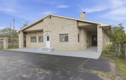 2122 S Glenstone Avenue, Springfield, MO 65804