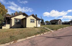 615 S sanborn St, Chamberlain, SD 57325