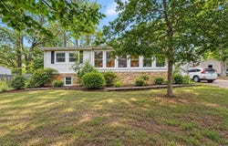 211 MIDSHIPMAN Circle, STAFFORD, VA 22554