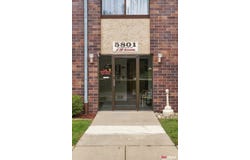 5801 Enterprise Drive, Lincoln, NE 68521