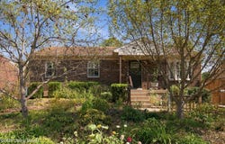 12207 Somerset Dr, Louisville, KY 40229