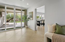 35 E PAPAGO Drive, Tempe, AZ 85288