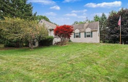 1457 Indian Trail, Milford, MI 48380
