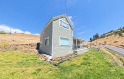 207 E Canyon St, Colfax, WA 99111