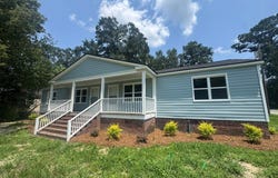 1404 N Dawson St, Thomasville, GA 31792