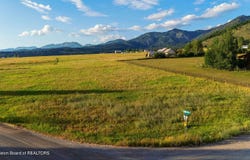 386 SADDLE Drive, Etna, WY 83118