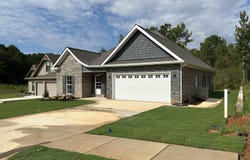 128 VILLAGE CIRCLE, ANNISTON, AL 36207