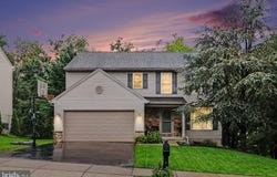 211 EDENDERRY Way, ENOLA, PA 17025
