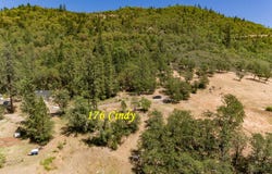 176 Cindy Way, Shady Cove, OR 97539