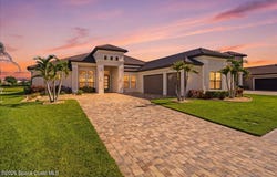 8719 Serrano Circle, Melbourne, FL 32940