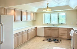 134 St Thomas Dr, Beaver Falls, PA 15010