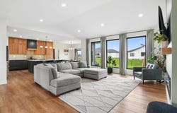 1817 Ashworth Drive, Cedar Falls, IA 50613