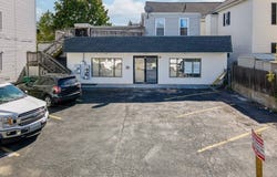 230 Cumberland Rd, Lowell, MA 01850