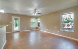 324 Kaanapali Ln, Bastrop, TX 78602